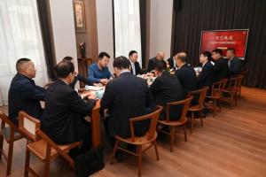 洛阳市国际洛商联合会会长邝远平率队参加周口市扶沟县项目对接座谈会
