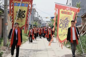 血脉相连聚中原 共谋发展谱新篇——洛阳市国际洛商联合会会长邝远平赴河南商水县出席第五届全球邝氏宗亲恳亲大会筹备会及拜祖活动